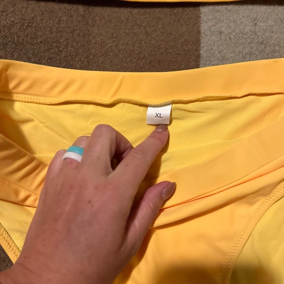 Size XL yellow high cut swimsuit - Picture 6 of 6
